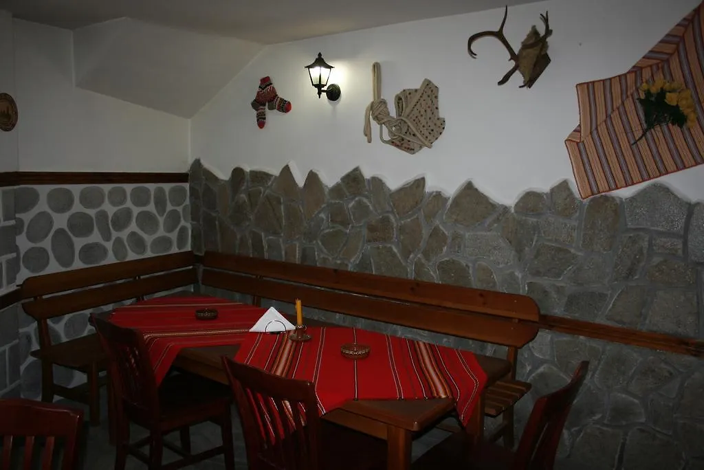 Aseva House Guest House 반스코 3*,